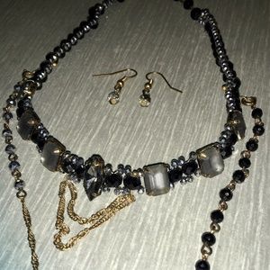 Multilayered Necklace with matching earrings